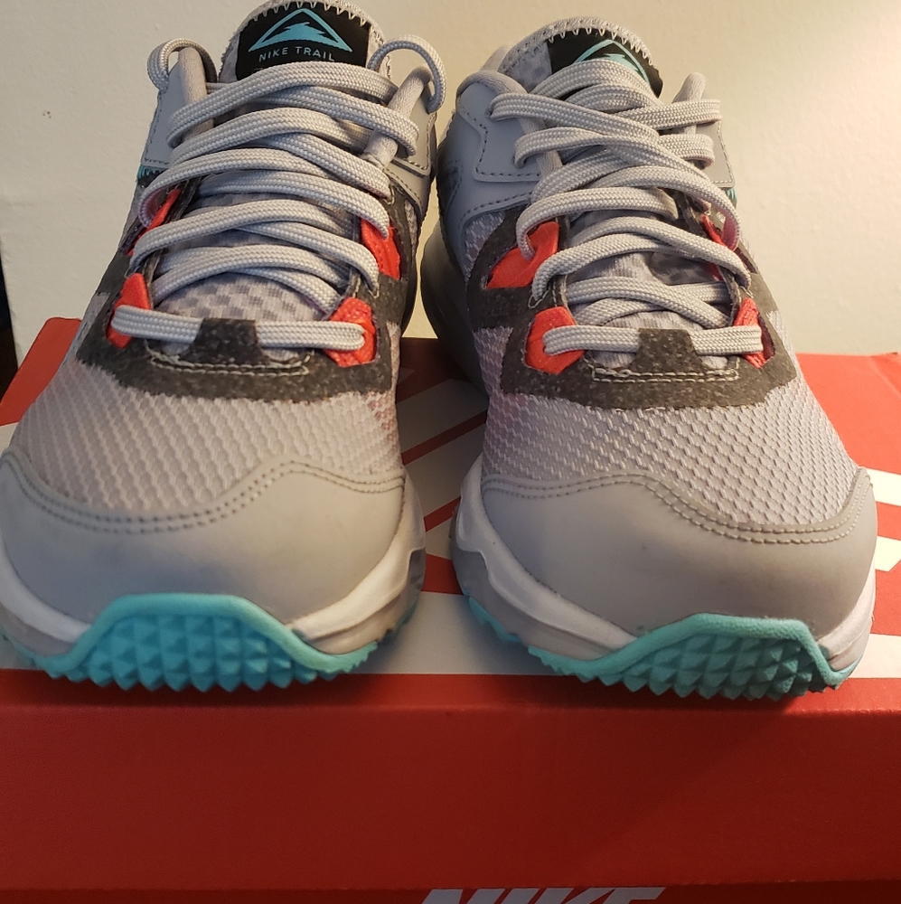 Women's Grey Mesh Nike Trail